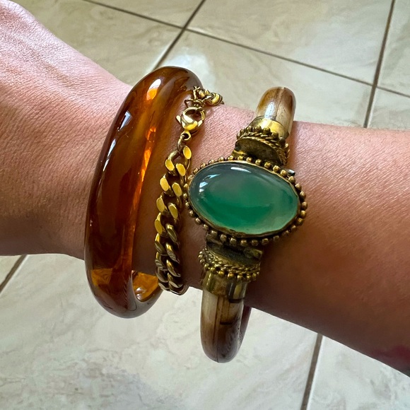 Anthropologie Tibetan Green Stone bangle bracelet - Picture 3 of 9